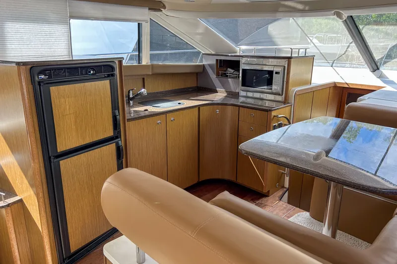 Slide: The Image of Meridian 441 SEDAN BRIDGE 2015 - 31