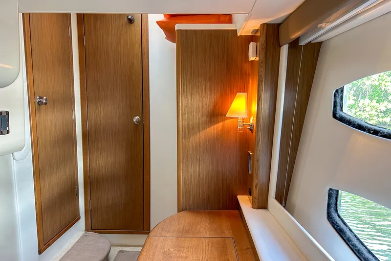 Slide: The Image of Meridian 441 SEDAN BRIDGE 2015 - 47