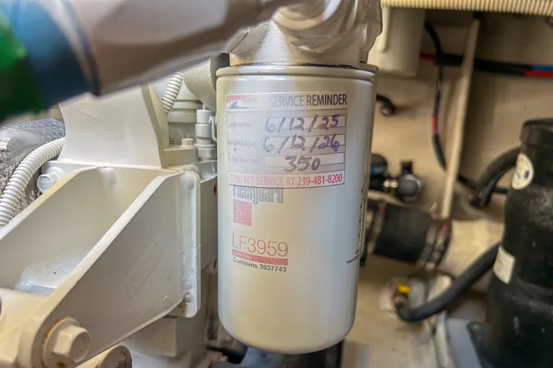 Slide: The Image of Meridian 441 SEDAN BRIDGE 2015 - 65