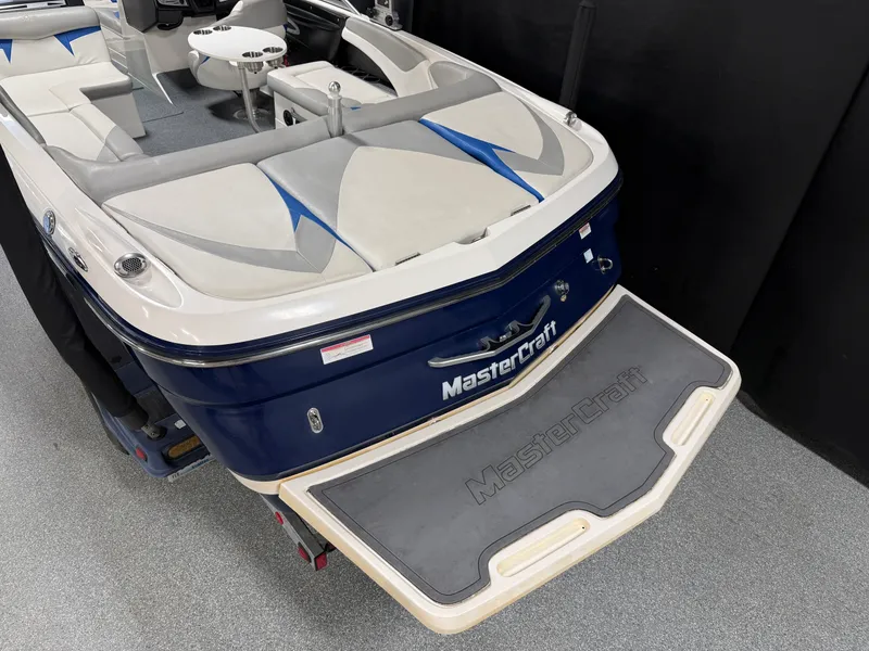 Slide: The Image of Mastercraft X15 2009 - 10