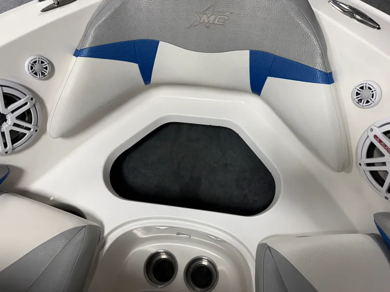 Slide: The Image of Mastercraft X15 2009 - 17