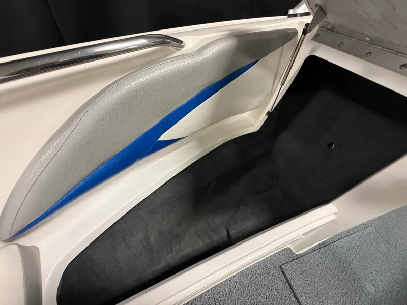 Slide: The Image of Mastercraft X15 2009 - 25