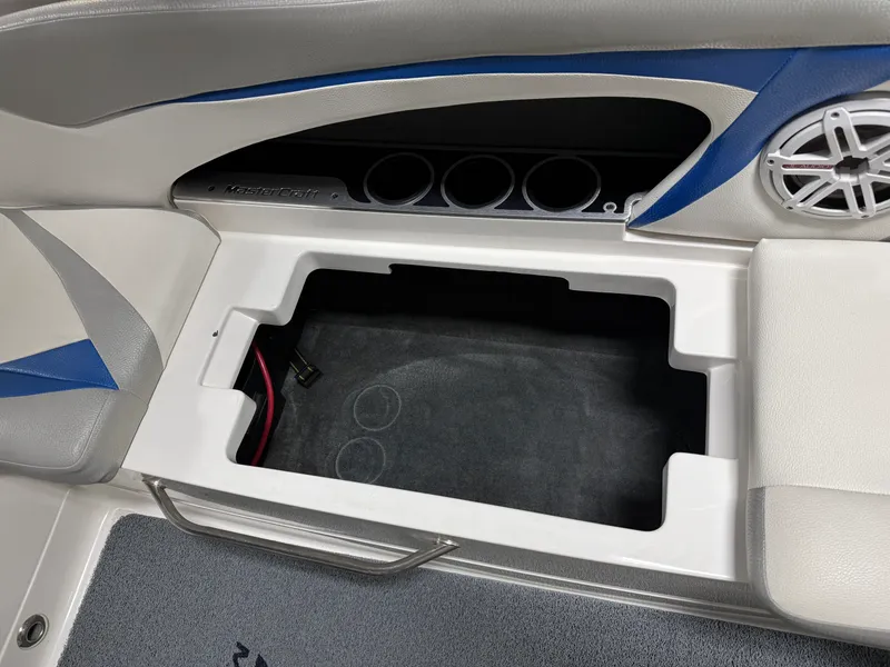 Slide: The Image of Mastercraft X15 2009 - 38