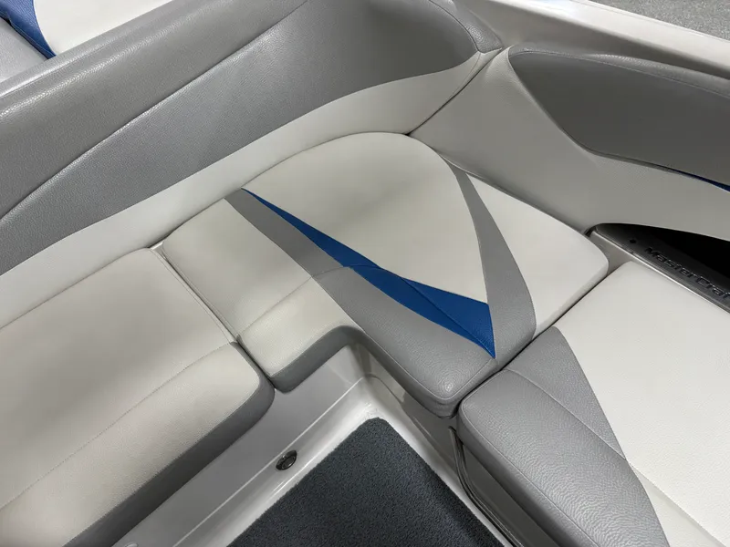 Slide: The Image of Mastercraft X15 2009 - 39