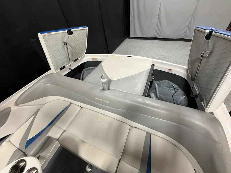 Slide: The Image of Mastercraft X15 2009 - 71