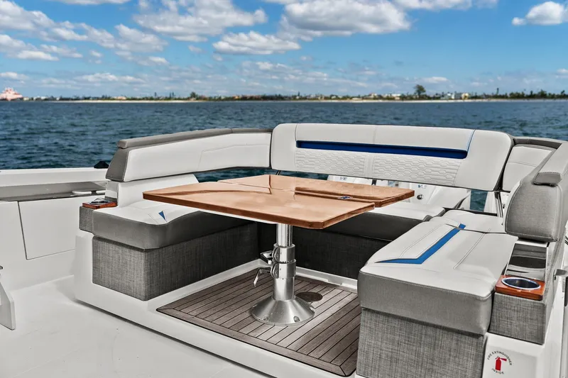 Slide: The Image of Tiara 43 LS 2021 - 45