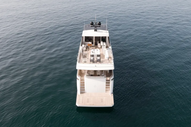 Slide: The Image of Ocean Alexander 32L 2024 - 11