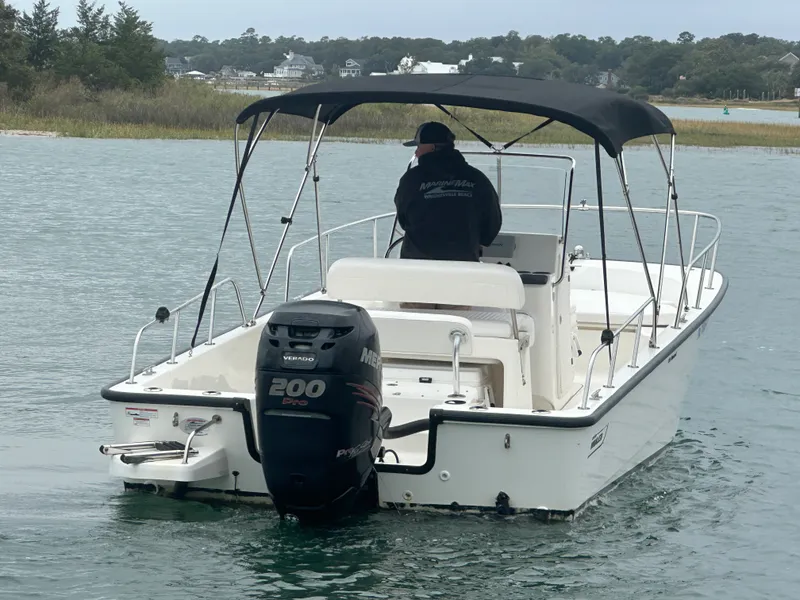 Slide: The Image of Boston Whaler 210 MONTAUK 2018 - 3