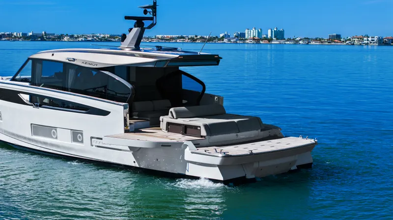 Slide: The Image of Azimut Seadeck 6 2026 - 13
