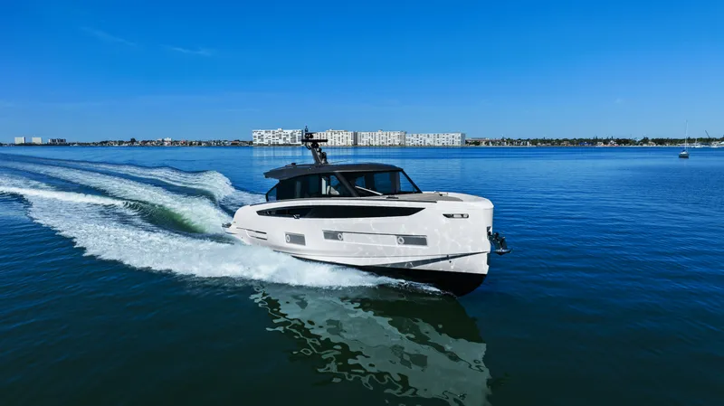 Slide: The Image of Azimut Seadeck 6 2026 - 18