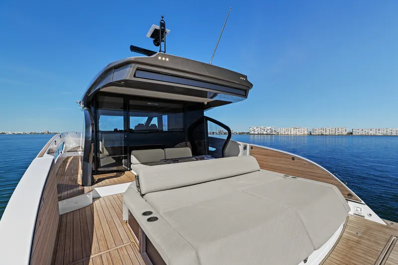 Slide: The Image of Azimut Seadeck 6 2026 - 34