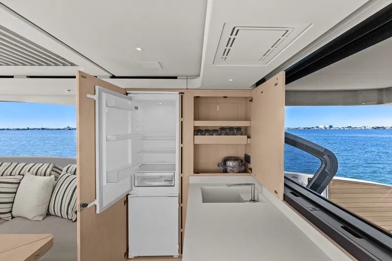 Slide: The Image of Azimut Seadeck 6 2026 - 44