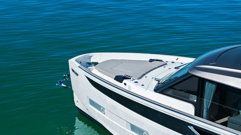 Slide: The Image of Azimut Seadeck 6 2026 - 5