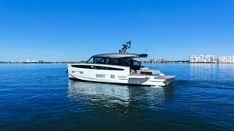 Slide: The Image of Azimut Seadeck 6 2026 - 7