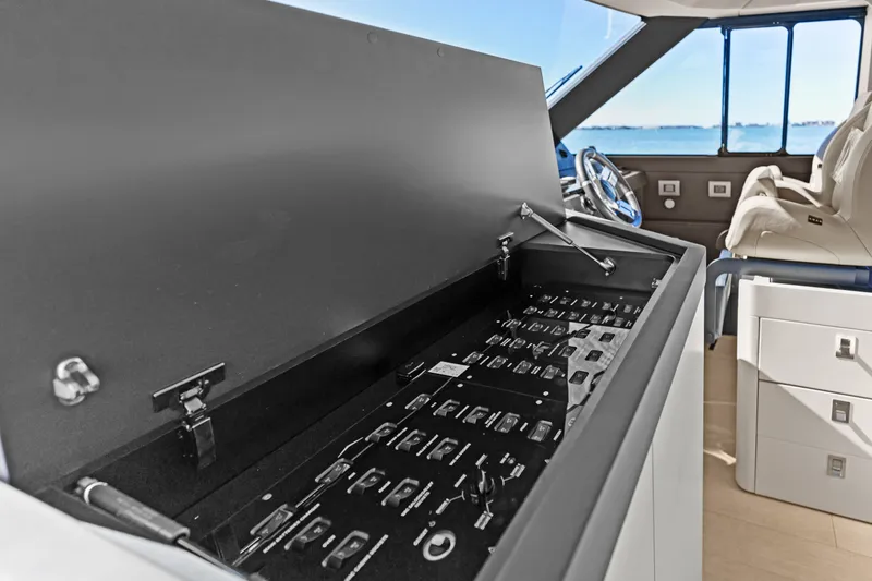 Slide: The Image of Azimut Seadeck 6 2026 - 74