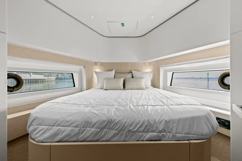 Slide: The Image of Azimut Seadeck 6 2026 - 76