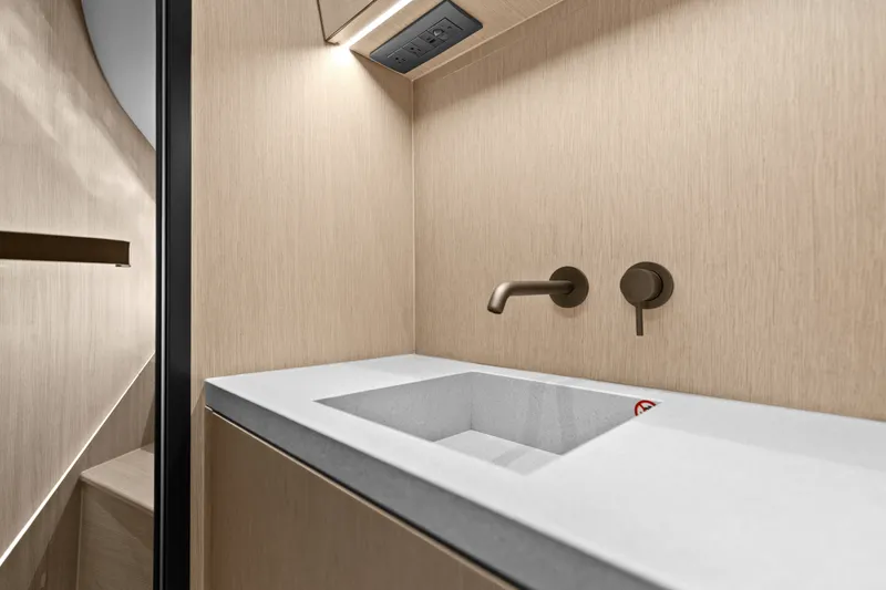 Slide: The Image of Azimut Seadeck 6 2026 - 80