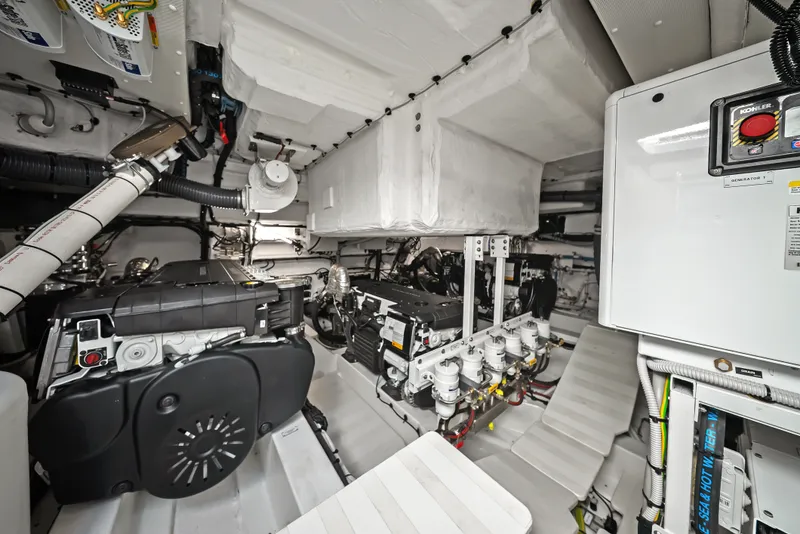 Slide: The Image of Azimut Seadeck 6 2026 - 88