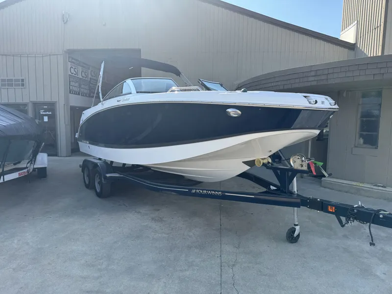 The Image of Four Winns 220 HD 2020 - 0