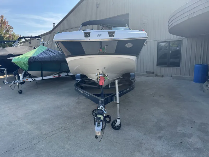 Slide: The Image of Four Winns 220 HD 2020 - 2