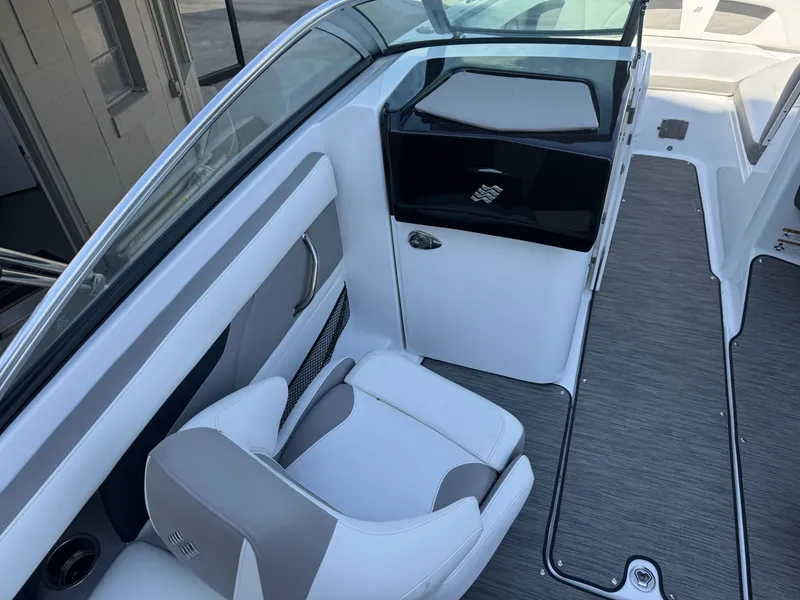 Slide: The Image of Four Winns 220 HD 2020 - 20