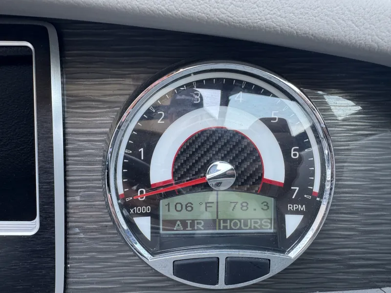 Slide: The Image of Four Winns 220 HD 2020 - 27