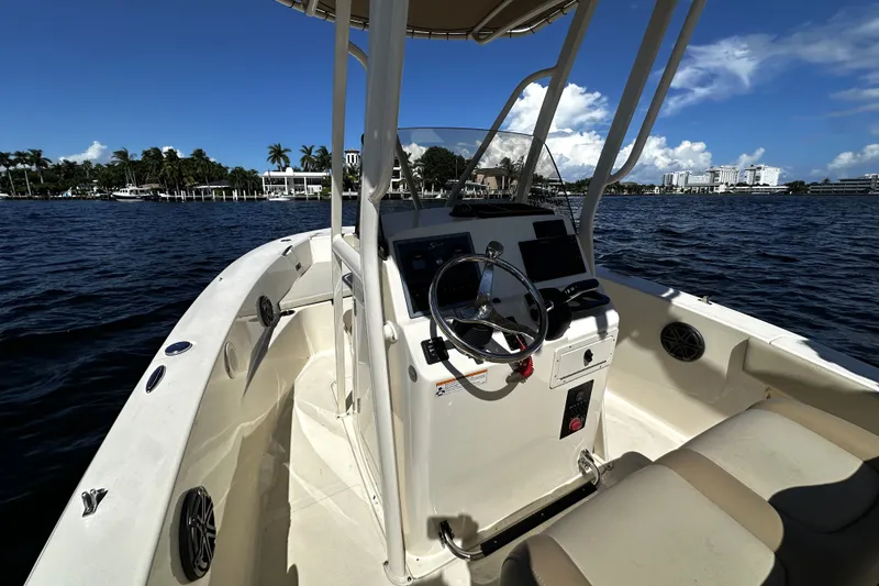 Slide: The Image of Scout 195 SPORTFISH 2023 - 15