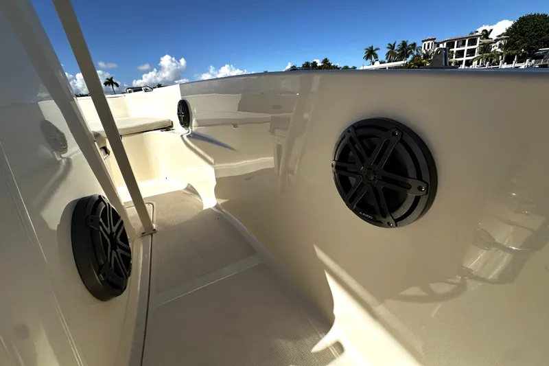 Slide: The Image of Scout 195 SPORTFISH 2023 - 21