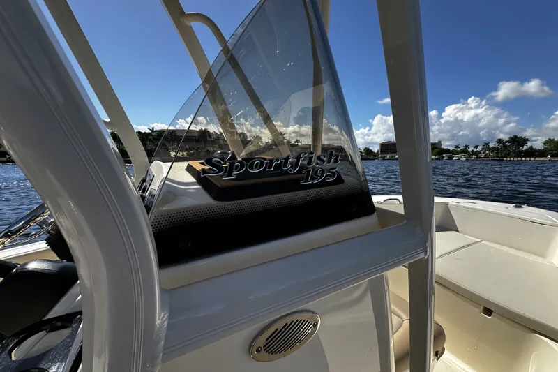 Slide: The Image of Scout 195 SPORTFISH 2023 - 23