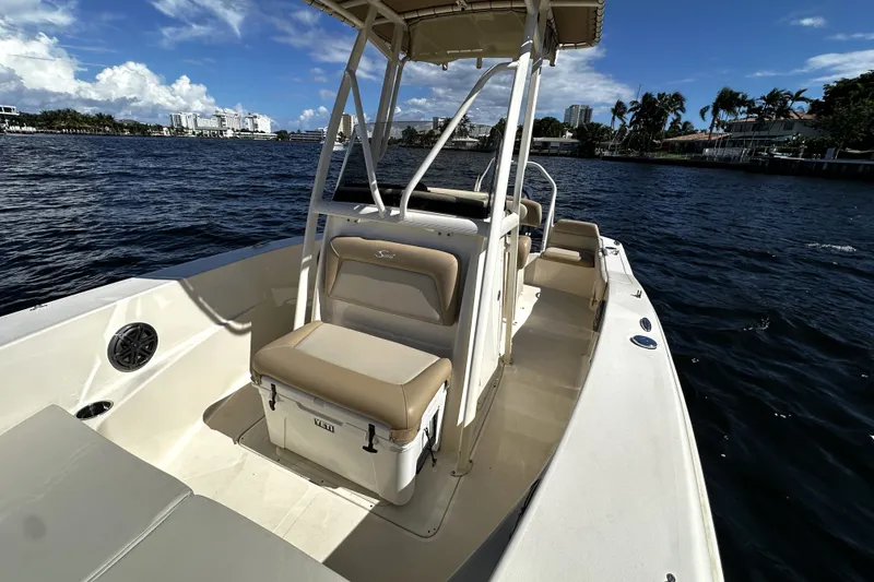Slide: The Image of Scout 195 SPORTFISH 2023 - 26