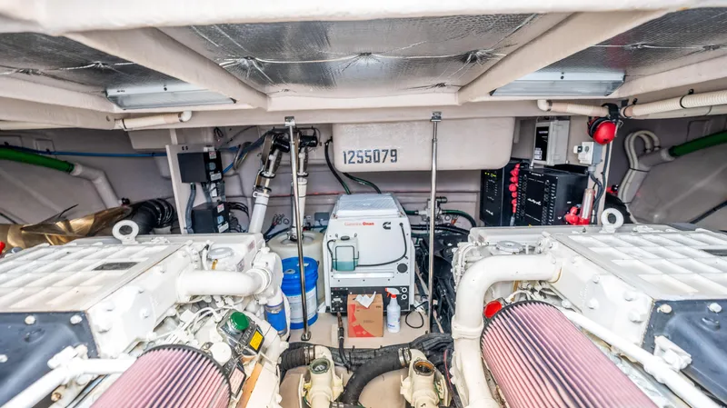 Slide: The Image of Sea Ray 610 SUNDANCER 2013 - 13