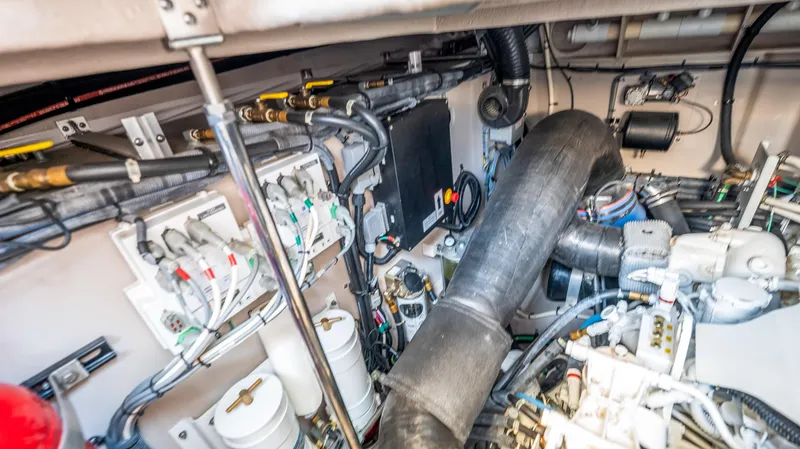 Slide: The Image of Sea Ray 610 SUNDANCER 2013 - 14