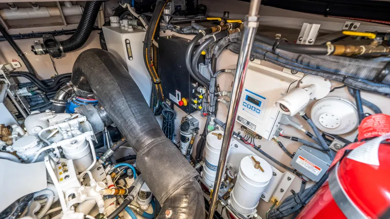 Slide: The Image of Sea Ray 610 SUNDANCER 2013 - 15