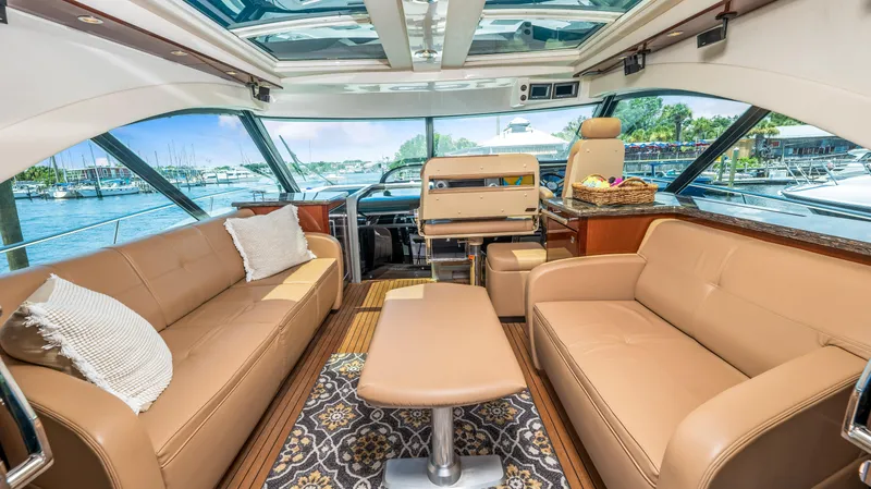 Slide: The Image of Sea Ray 610 SUNDANCER 2013 - 17