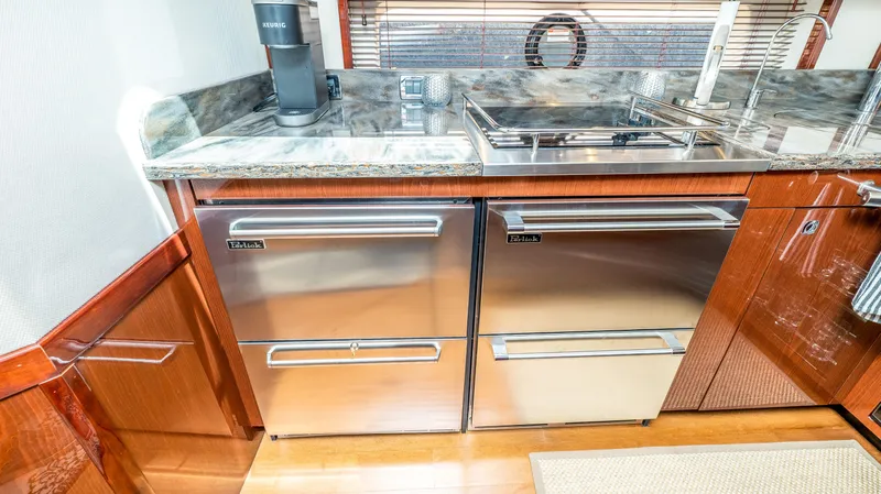 Slide: The Image of Sea Ray 610 SUNDANCER 2013 - 23