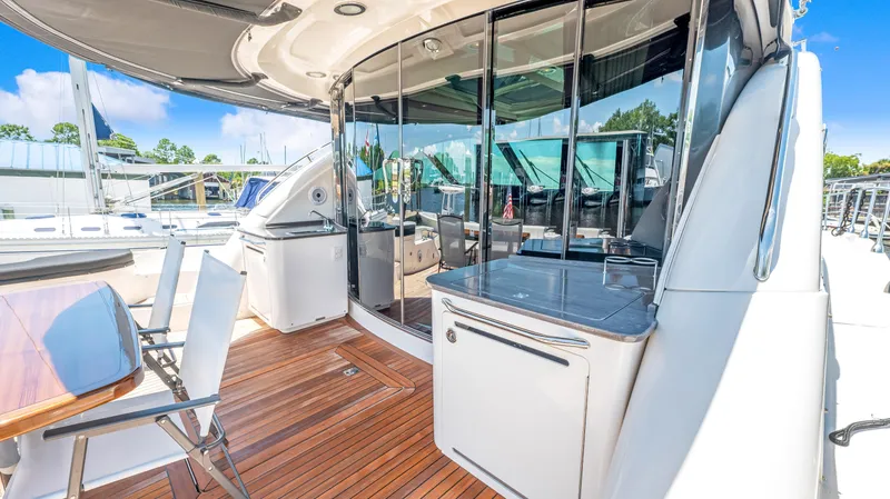 Slide: The Image of Sea Ray 610 SUNDANCER 2013 - 50
