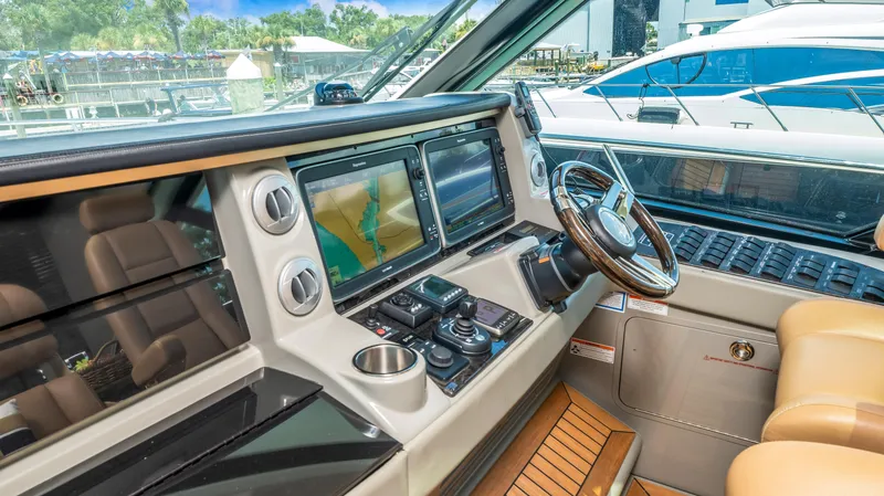 Slide: The Image of Sea Ray 610 SUNDANCER 2013 - 63