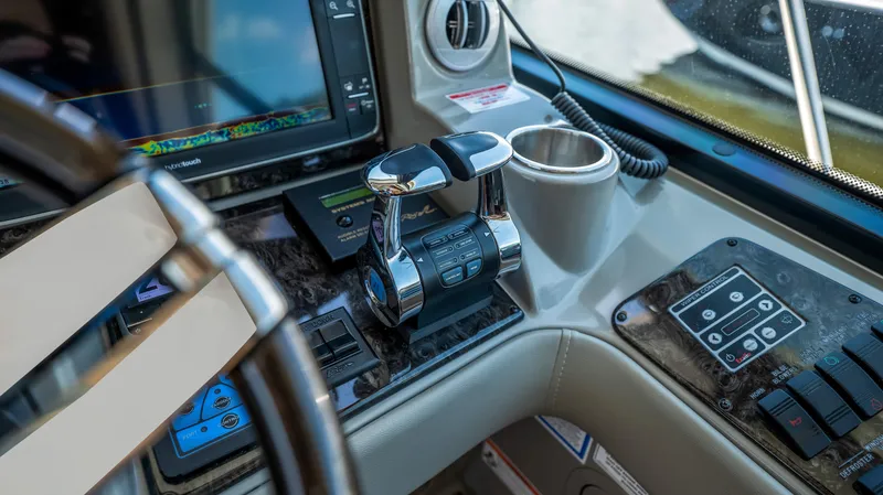 Slide: The Image of Sea Ray 610 SUNDANCER 2013 - 71