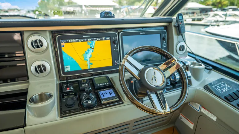 Slide: The Image of Sea Ray 610 SUNDANCER 2013 - 72