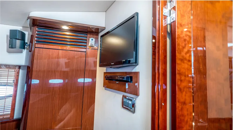 Slide: The Image of Sea Ray 610 SUNDANCER 2013 - 81