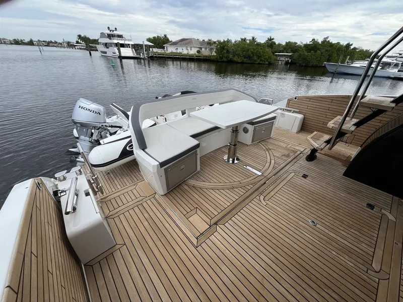 Slide: The Image of Galeon 500 FLY 2023 - 58