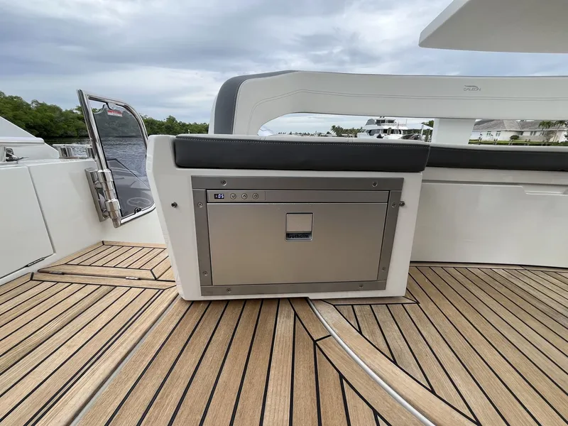 Slide: The Image of Galeon 500 FLY 2023 - 60