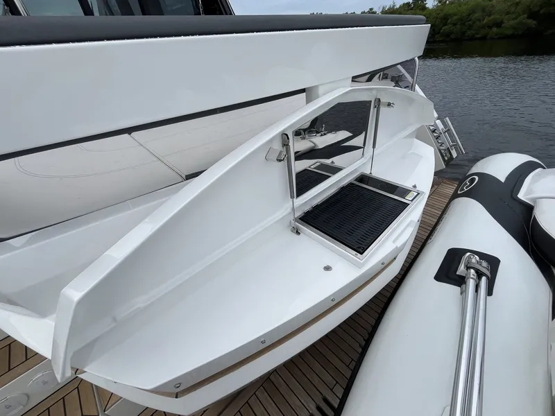 Slide: The Image of Galeon 500 FLY 2023 - 63