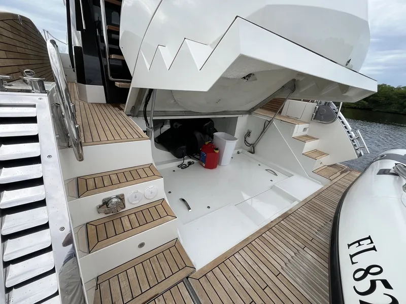 Slide: The Image of Galeon 500 FLY 2023 - 64