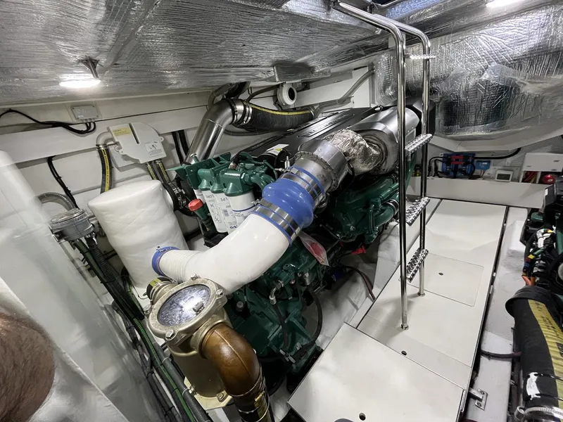 Slide: The Image of Galeon 500 FLY 2023 - 72