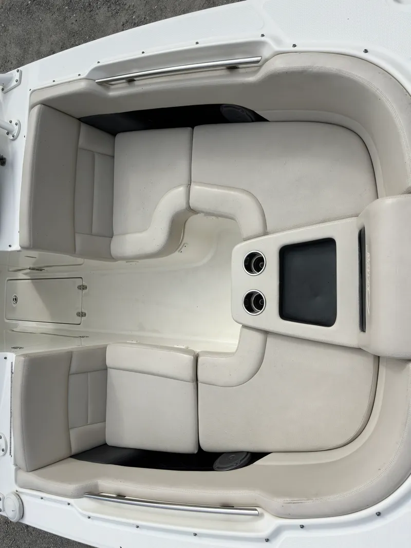 Slide: The Image of Boston Whaler 270 VANTAGE 2017 - 22