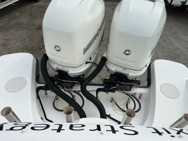 Slide: The Image of Boston Whaler 270 VANTAGE 2017 - 5