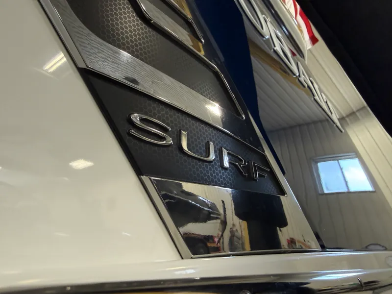 Slide: The Image of Cobalt R6 SURF 2026 - 10