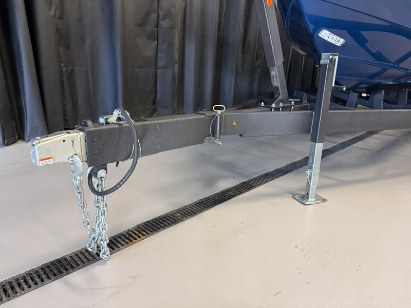 Slide: The Image of Cobalt R6 SURF 2026 - 111