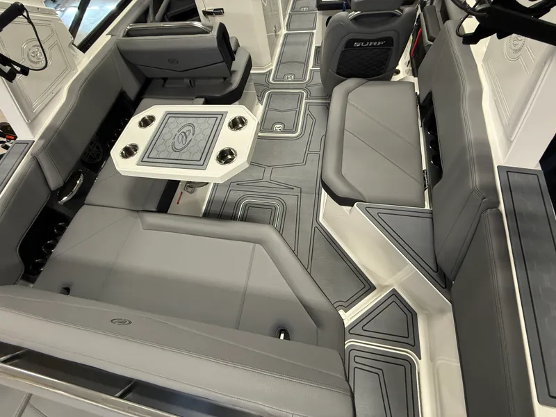 Slide: The Image of Cobalt R6 SURF 2026 - 21